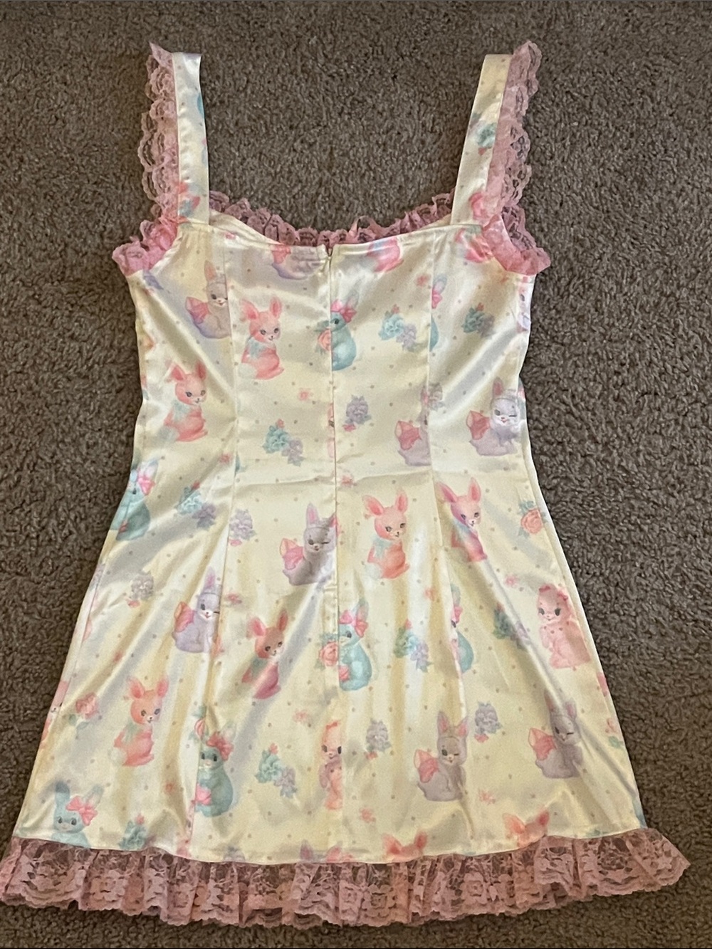 Cutesy printed minidress with lace trim - Picture 6 of 6